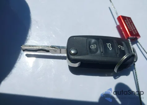 2015 Volkswagen Passat 1.8T Limited Edition from USA, damaged, VIN 1VWAT7A35FC083250